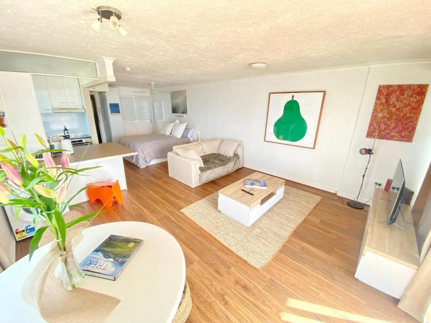 Absolute Beachfront Main Gold Coast